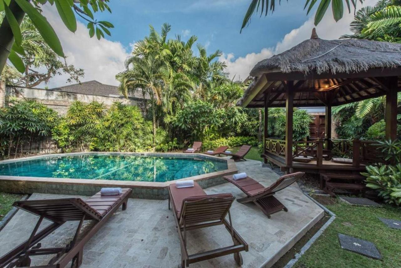 New Daria Villas Seminyak Exterior photo