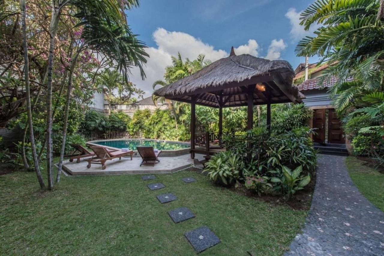 New Daria Villas Seminyak Exterior photo